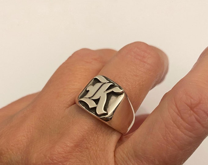 Engraved Signet Ring, A-Z Initial Ring, Gothic Letter, Custom Silver Ring, Personalized Rings, Square Seal, Monogram Ring, Old English Ring