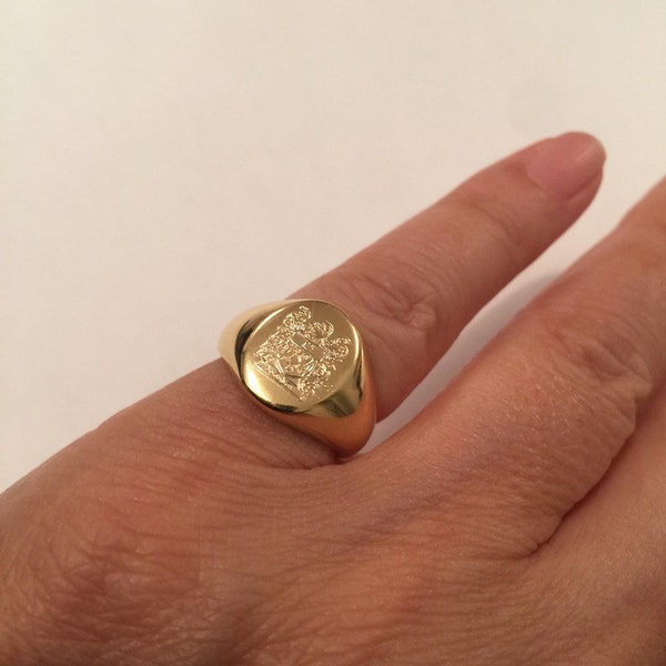 Coat of Arms Family Crest Ring, Crest engrave ring, Personalized Ring, Signet Ring, special Gift for women / men, Pinky ring, gold ring