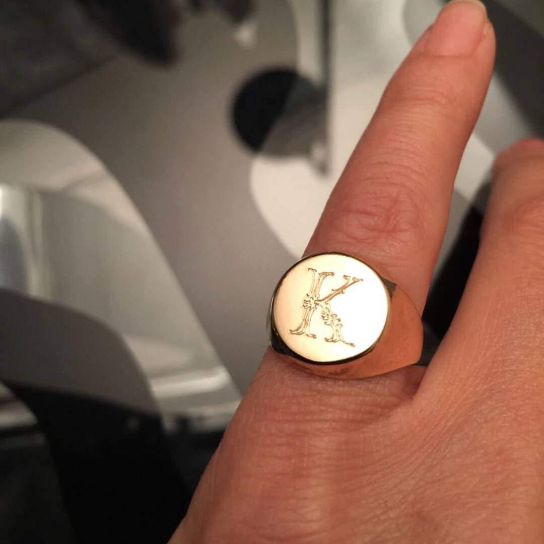 louis vuitton monogram signet ring