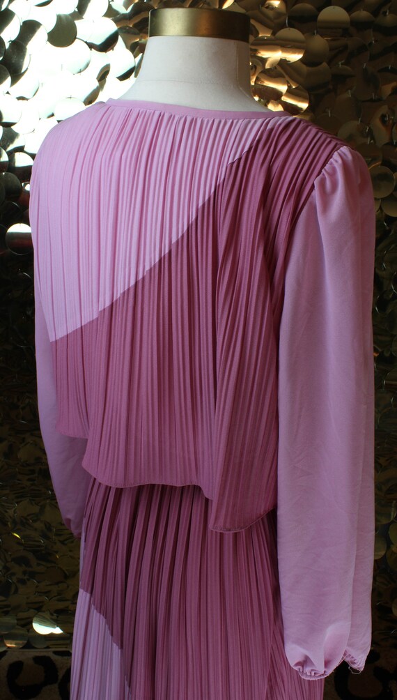 strapless open back dress Vanessa Pleated Midi Frock
