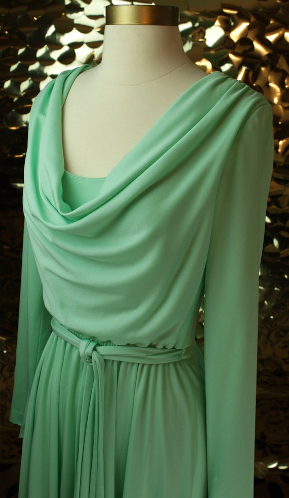 CHEERY 70s Mint Green Vintage Cowl Dress/ VTG/ Lon
