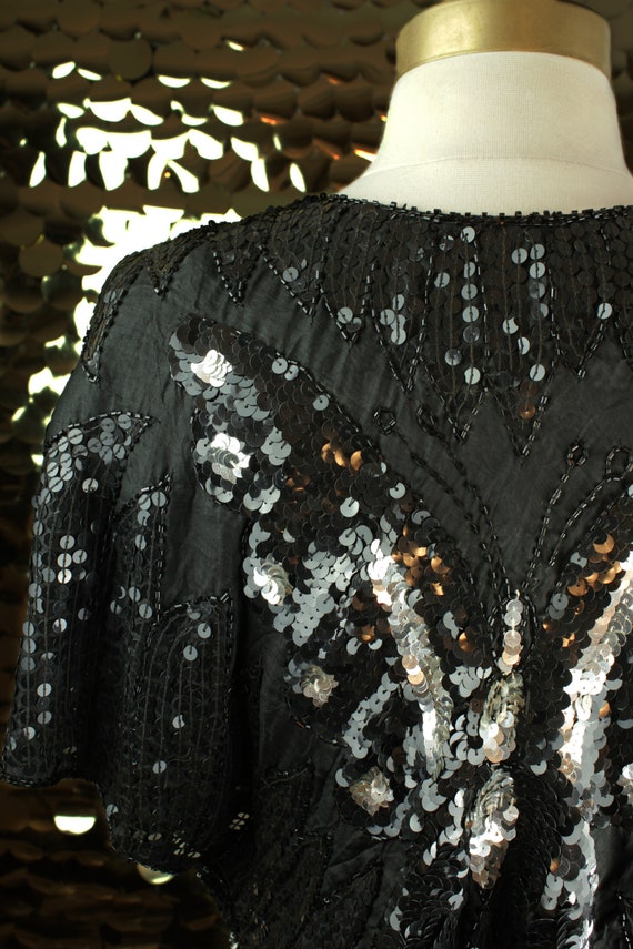 FLUTTERING 70s 80s Black + Silver Vintage TINA Se… - image 3