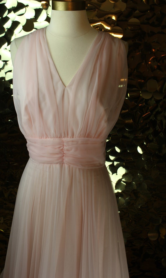 EXQUISITE 60s 70s 80s Vintage Soft Pink Slyvia Ann