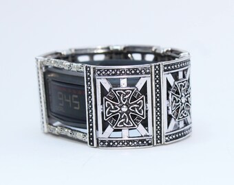 FitBit Inspire 3, Inspire 2, and Inspire Band Cover Bracelet: Antique Silver Celtic Cross with Window