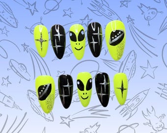Buitenaards ruimteschip neon glitter plaknagels, handgeschilderde kosmische kunstset
