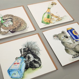 Lot de quatre cartes préférées de Boozey Beasts / crayon aquarellable / Sloth Malbec, Prosecco Mouse, Gin Skunk, Koala Larger / Alcool Animaux