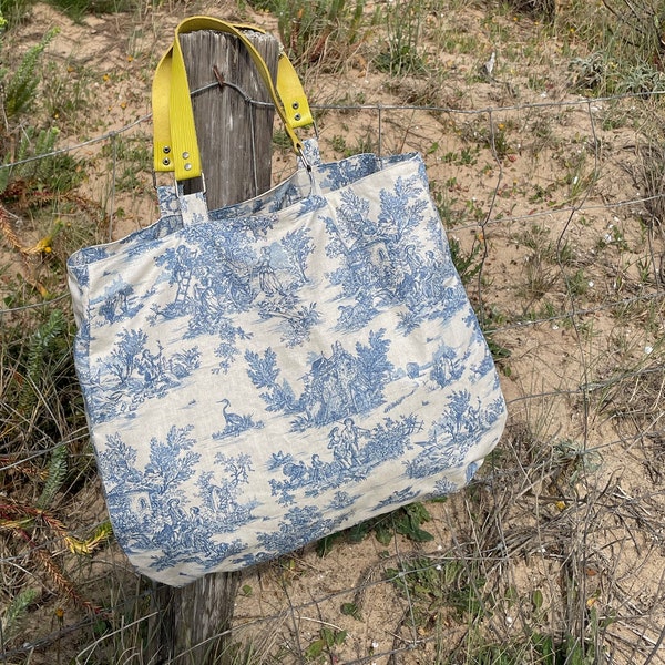 Cabas ou tote bag en toile de Jouy et lin enduits.