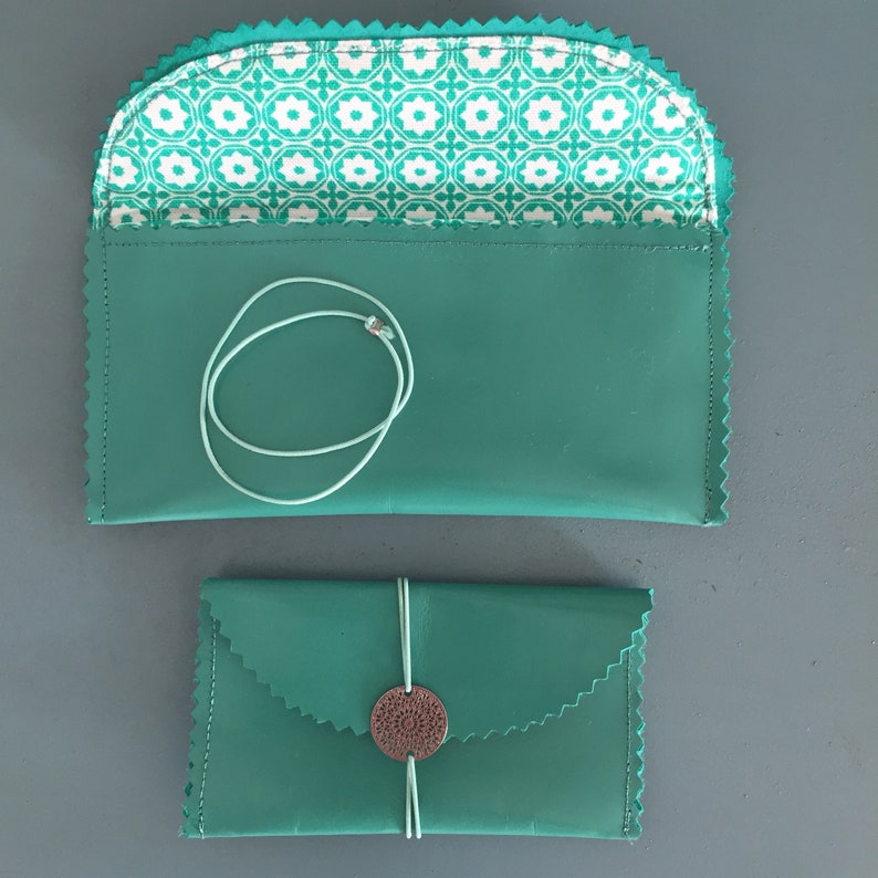 Small light green leather pouch