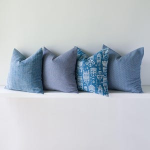 4 x lot de coussins, housses de taies d'oreiller à rayures bleues et blanches, lin, coton, empiècement en kapok, bleu marine nautique pastel bohème, aztèque, délavé