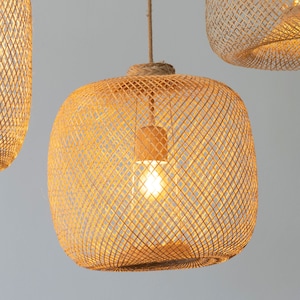 Bamboo Pendant Lamp Handwoven Light Shade Hanging Fish Trap Basket Flexible Natural Wood Wedding Restaurant Lighting Canopy or Swag Plug Bild 7