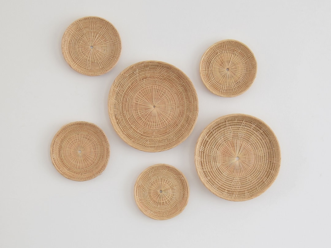 CLASSIC Set of 6 Woven Rattan Wall Decor Round Plate Style Wicker Seagrass Winnowing Hanging