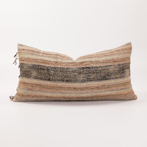 Gewebtes ethnisches Gewebe-Kissen mit Quasten, beunruhigtes schwarzbraunes Lendenkissen, weiches, lockeres Baumwollgewebe, Kapok-Kisseneinsatz