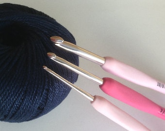 Japan Clover 43-323 Cushion Grip Aluminium Crochet Hooks Needles