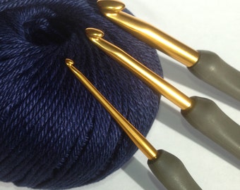 Gift SET TULIP ETIMO Cushion Grip Gold 8 Crochet Hooks Royal TES-002 needle yarn Gift SET TULIP ETIMO Cushion Grip Gold 8 Crochet Hooks Royal TES-002 needle yarn