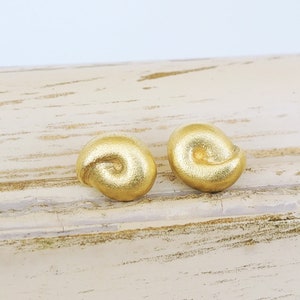 Gold Snail earrings, 18k Gold stud earrings, Gold post earrings image 2