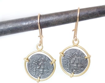18k gold dangle earrings, Ancient roman coin earrings, Gold black drop earrings, Minimal gold earrings