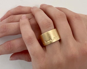 Extra wide Rough gold cigar band, 18k solid yellow Gold textured ring, Engraved statement woman ring