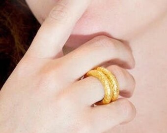 18k Gold hammered ring set, Gold stackable rings, 18k Wedding band,