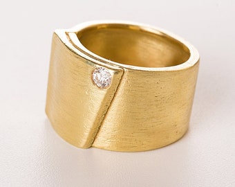 18k Extra wide wedding diamond band, 18k Gold diamond ring, Matte brushed texture gold ring