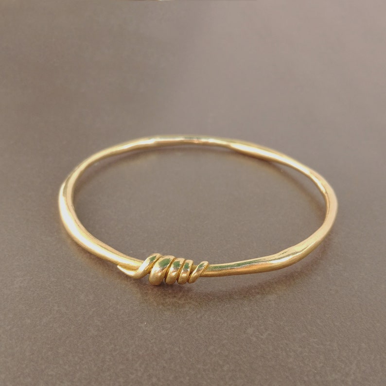 Decorated 18k gold bangle, Stackable bangle, Women chunky bracelet image 3