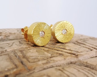 18k Sun round studs, Yellow gold Wedding studs for brides, 18k gold diamond studs,