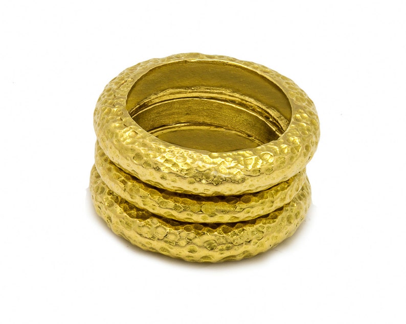 18k yellow gold ring set Gold hammered ring set Gold wedding Etsy