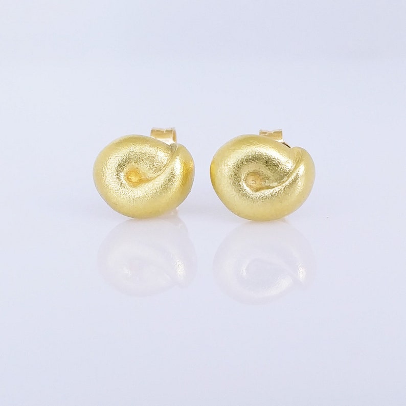 Gold Snail earrings, 18k Gold stud earrings, Gold post earrings image 3
