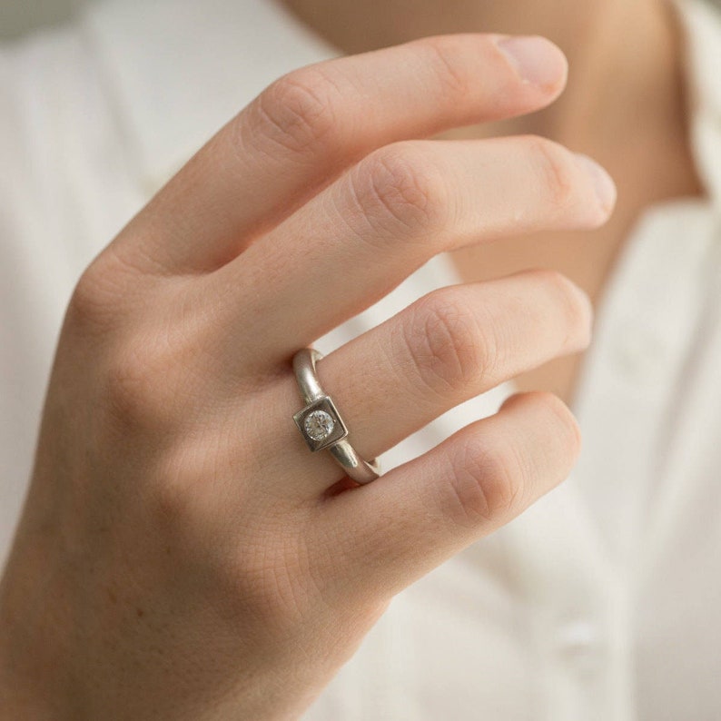 14k white gold Engagement ring, Square bezel ring, Gold diamond ring image 2