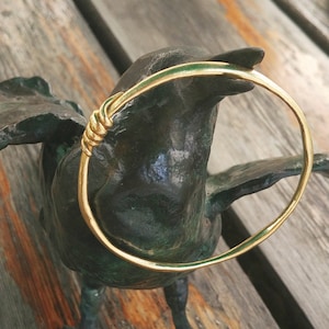 Decorated 18k gold bangle, Stackable bangle, Women chunky bracelet image 5