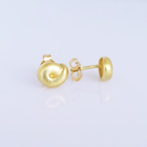 Gold Snail earrings, 18k Gold stud earrings, Gold post earrings image 4