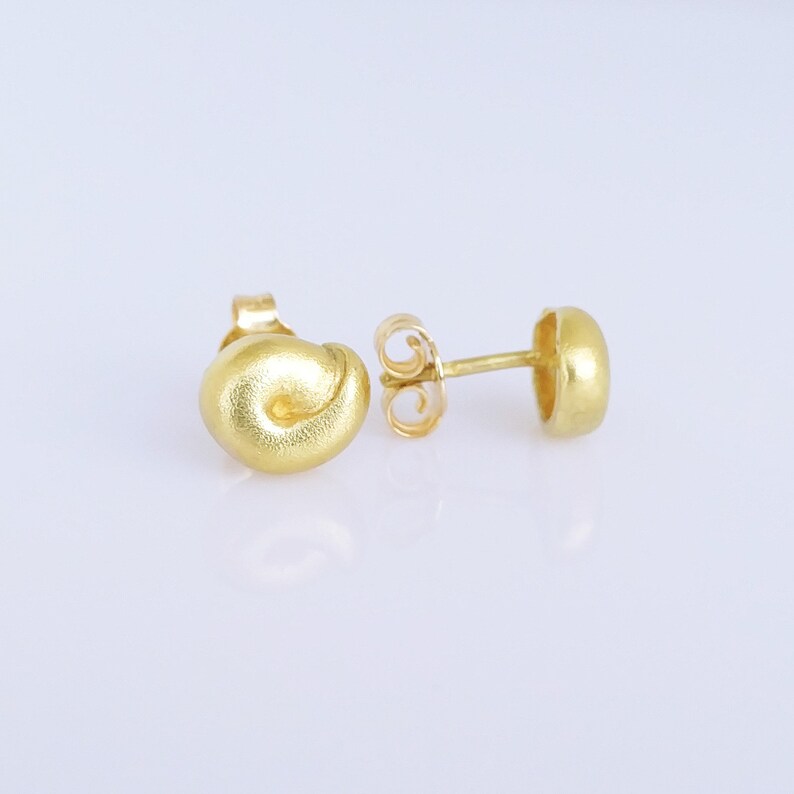 Gold Snail earrings, 18k Gold stud earrings, Gold post earrings image 4