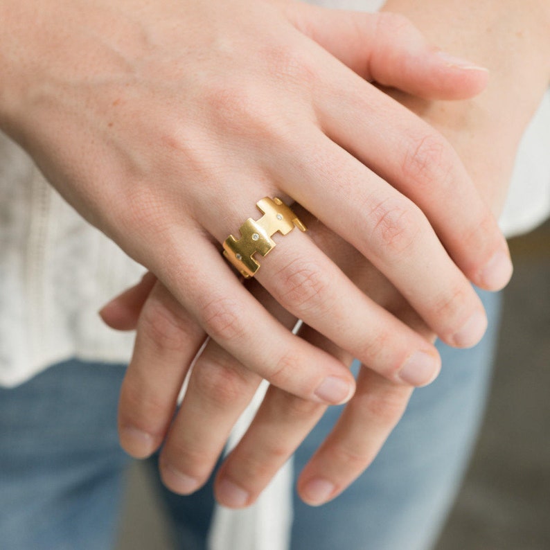 18k Yellow gold art deco ring, Gold diamonds engagement ring, 18k Gold Diamonds band image 8