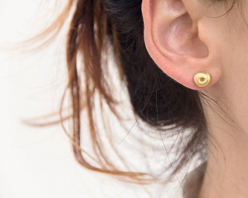 Gold Snail earrings, 18k Gold stud earrings, Gold post earrings image 6