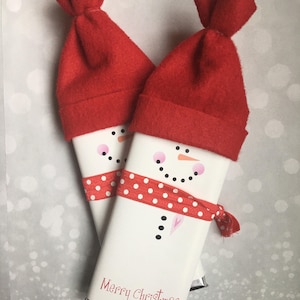 Snowman Candy Wrapper with Hat and Scarf, Personalized DIY Party Favor Kit, Pack of 12