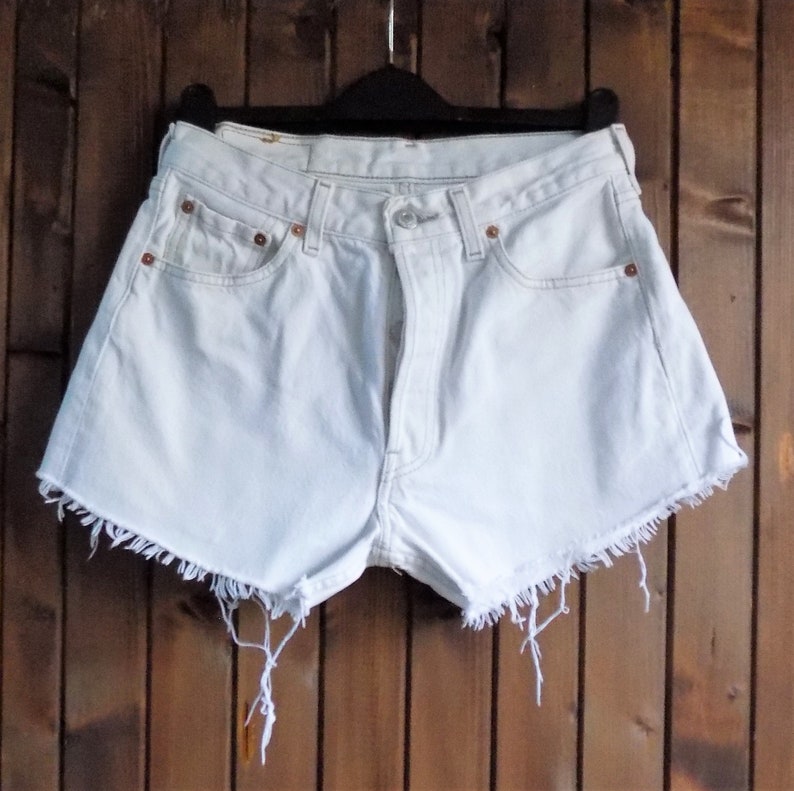 womens levi shorts
