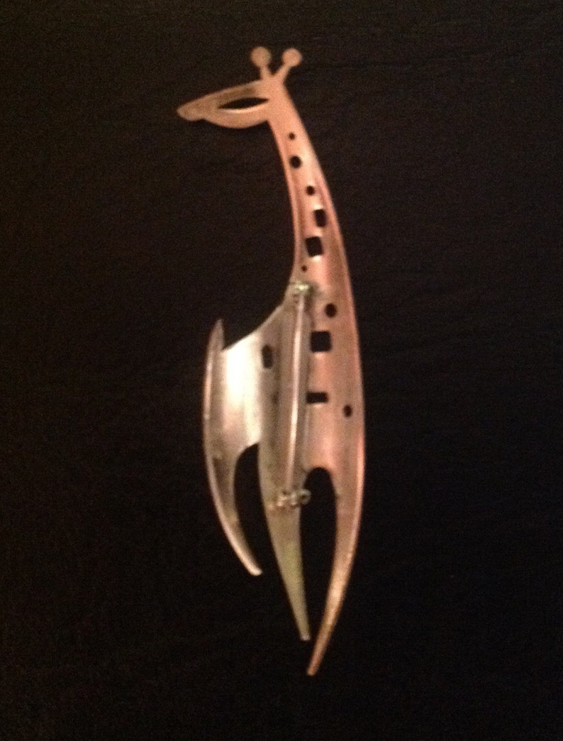 Vintage 1970/'s Silvertone Metal Giraffe Brooch Signed C /& M