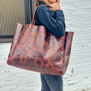 Bolso tote extra grande de cuero marrón de 19” x 15” x 5” Bolso grande para computadora de trabajo y viaje, bolso grande para compras, bolso de mano de cuero con cremallera