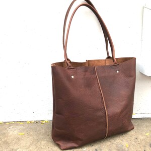 Tote grande de cuero marrón, bolso de cuero de viaje de trabajo de 18"x14", bolso de computadora de cuero con regalo de cremallera para mujeres, bolso de mano de comprador de cuero grande