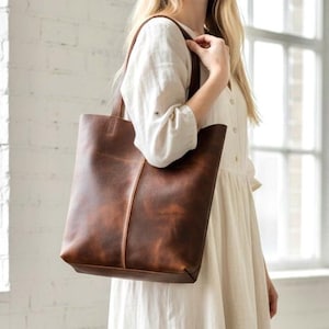 Tall Brown Leather Tote: Zippered Work & Travel Bag image 2