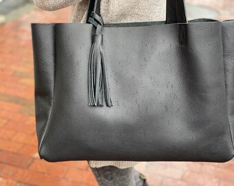 ★TOUT Y EST★ Giant Bag Black PB22DAB584 BAGS – Page 4 – TOUT Y EST