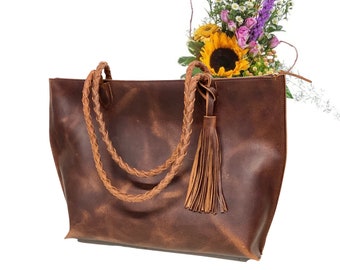 Vintage Brown Leather Tote Bag: Braided Straps & Tassel