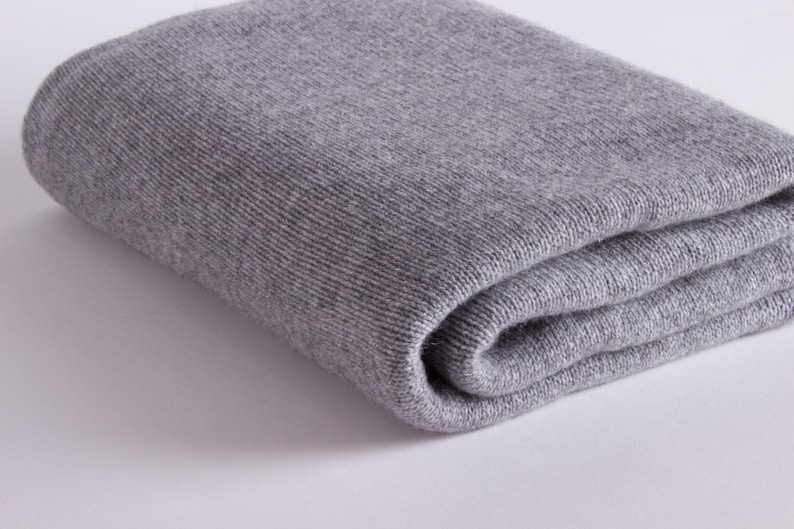 CASHMERE TRAVEL BLANKET by OYUNA in Slate Grey