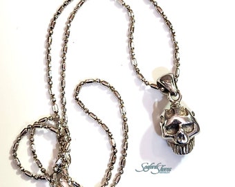 Sterling silver skull pendant on 18" ball chain