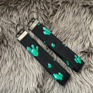 Green Crystal Geode Keychain Wrist Lanyard