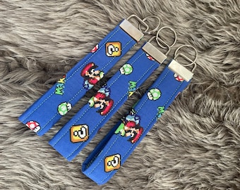 Super Mario Yoshi 1 Up Mushroom Keychain Wrist Lanyard