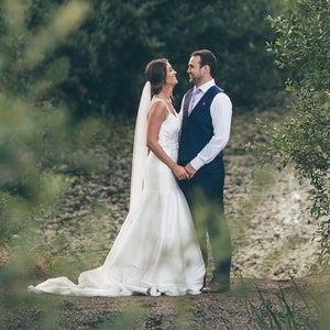 Knee Length Wedding Veil, Raw Edge Bridal Veil, Single Layer Veil, Long Veil, Medium Length Veil, White Ivory Blush Champagne