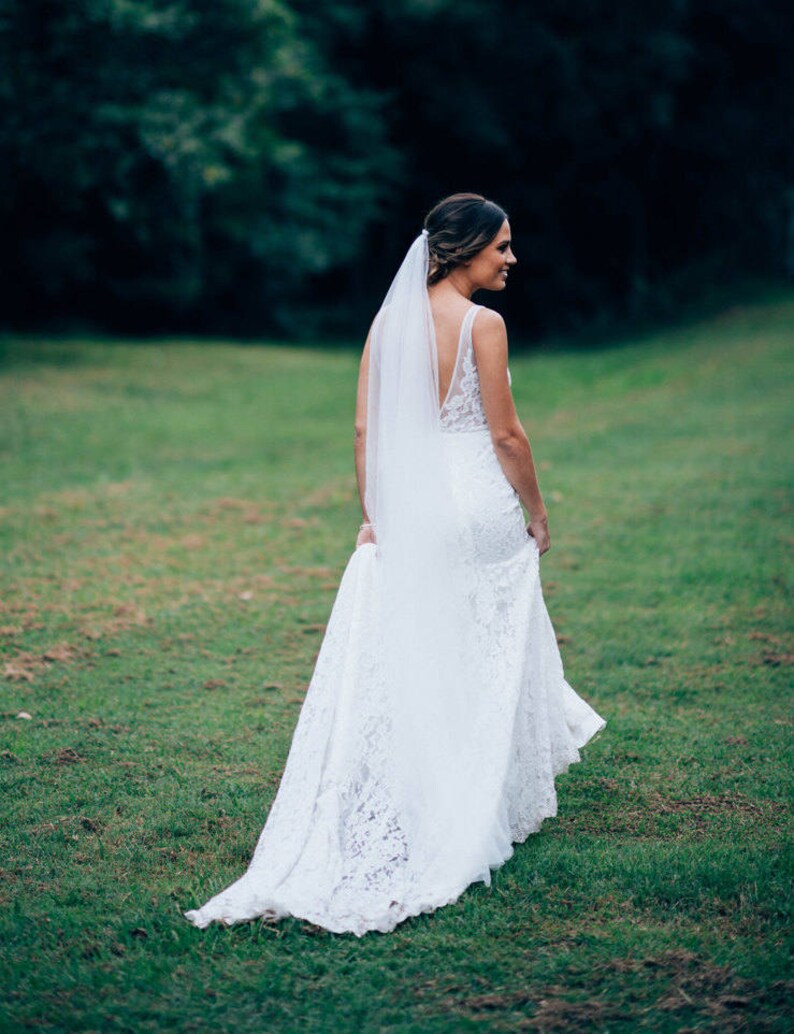 simple wedding dress with long veil