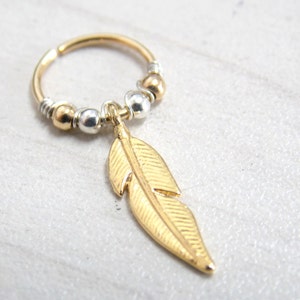Gold Filled Feather Helix hoepel - Helix Feather Piercing - gouden veer - Helix Piercing - Tribal sieraden