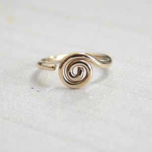 Spiral nose ring, Spiral Nose Hoop gold filled - CUSTOMIZE - Spiral piercing - helix - tragus - hoop piercing