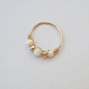 Anneau de nez opale de 2 mm - Anneau de nez rempli d'or - Anneau de nez en or - Bijoux de nez - Anneau de narine - Piercing de nez - Boucle d'oreille de nez - Bijoux de narine